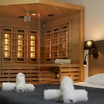 Spa Bedrooms With Sauna&Bath And Free Parking