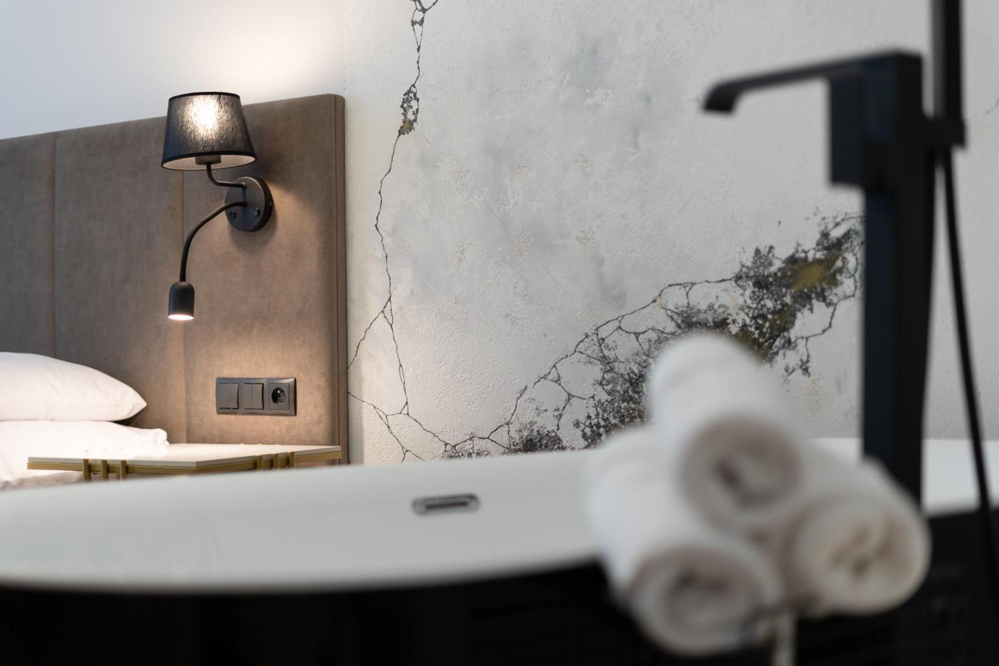 Apartment Bedrooms With Sauna&bath And Free Parking *