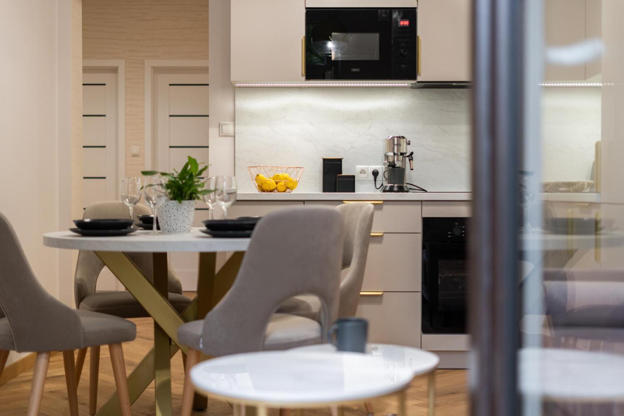 Apartment Bedrooms With Sauna&bath And Free Parking Krakau