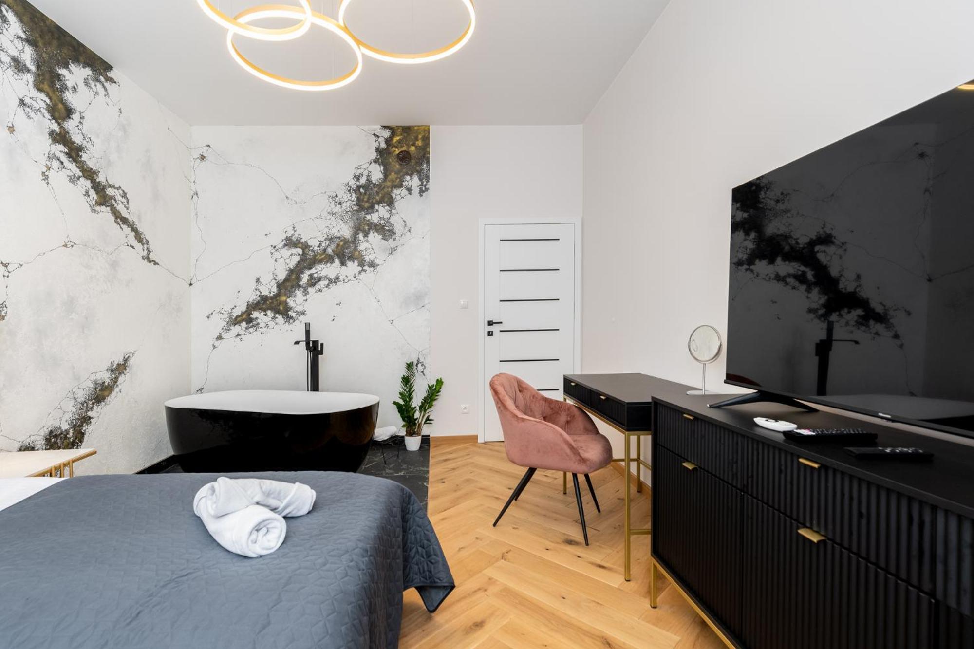 Apartment Bedrooms With Sauna&bath And Free Parking *