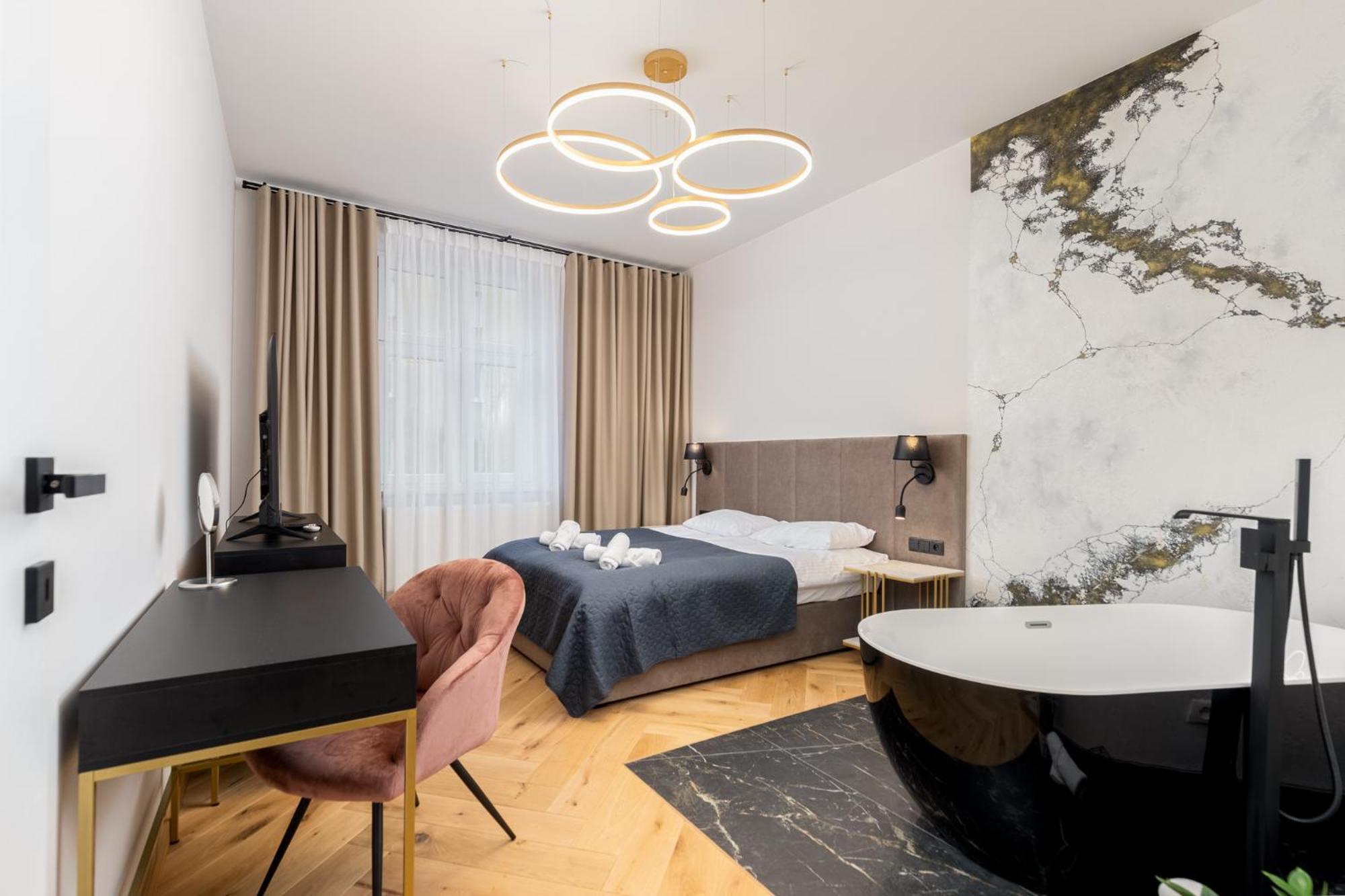 Apartment Bedrooms With Sauna&bath And Free Parking *